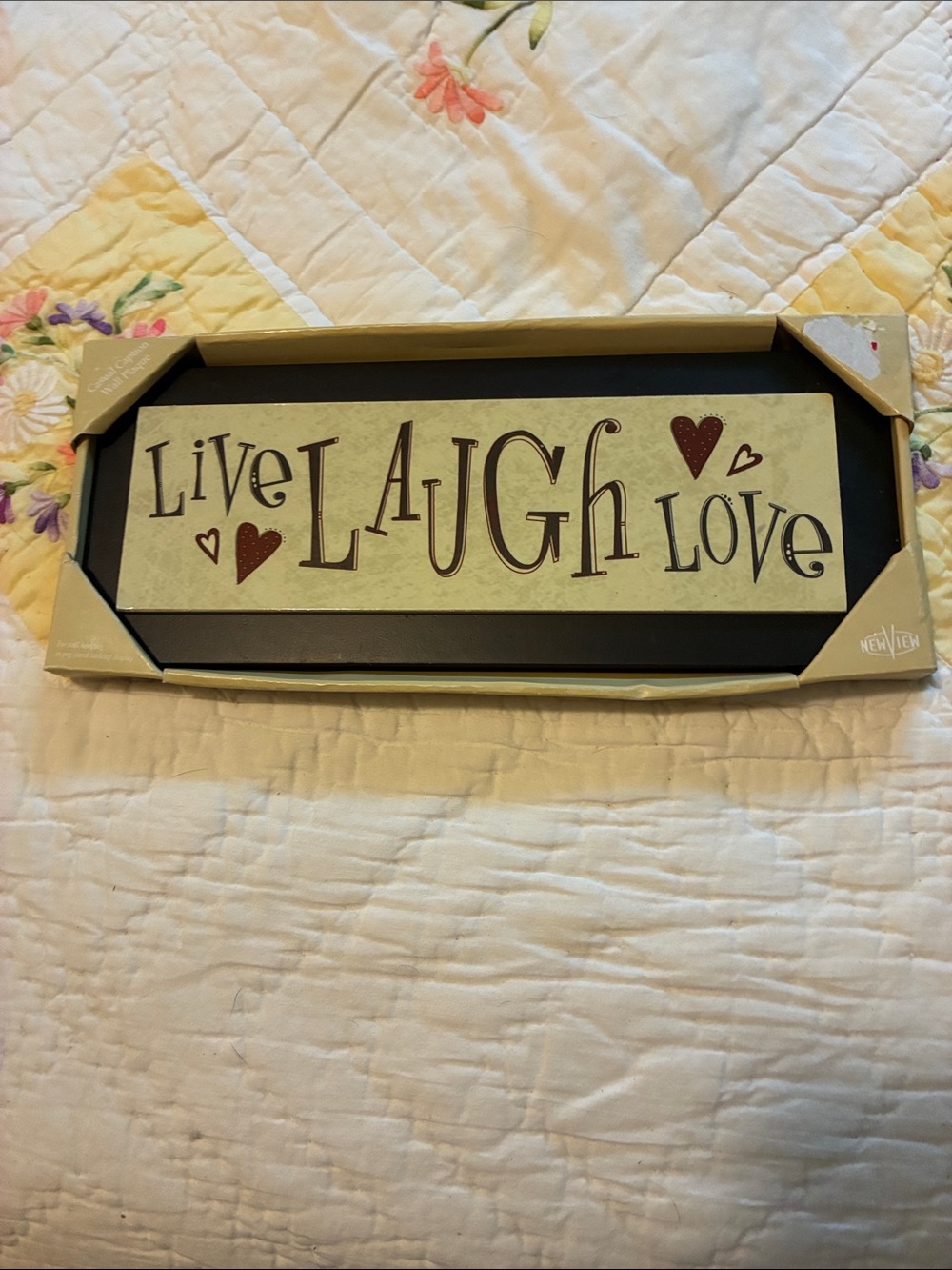 Kohl's Live Laugh Love Wall Plaque with Red Hearts on Cream Panel